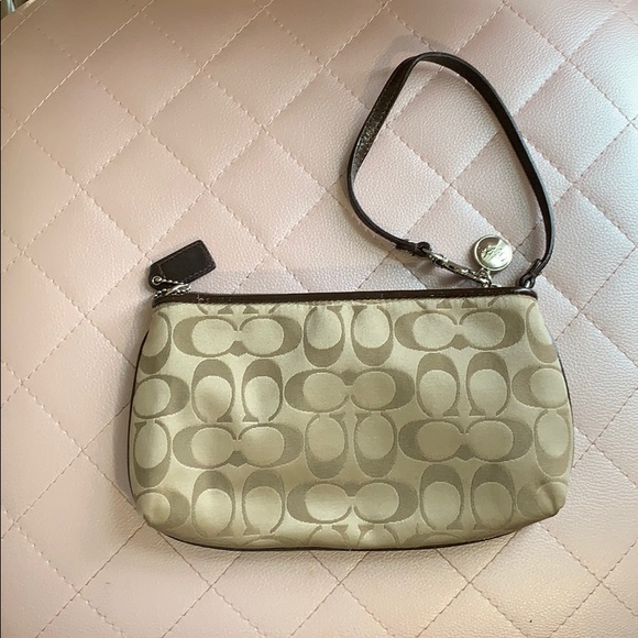 Large Coach Wristlet - Picture 2 of 7